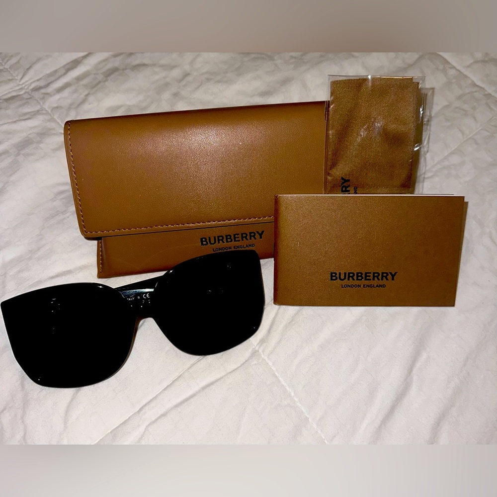 Burberry Sunglasses